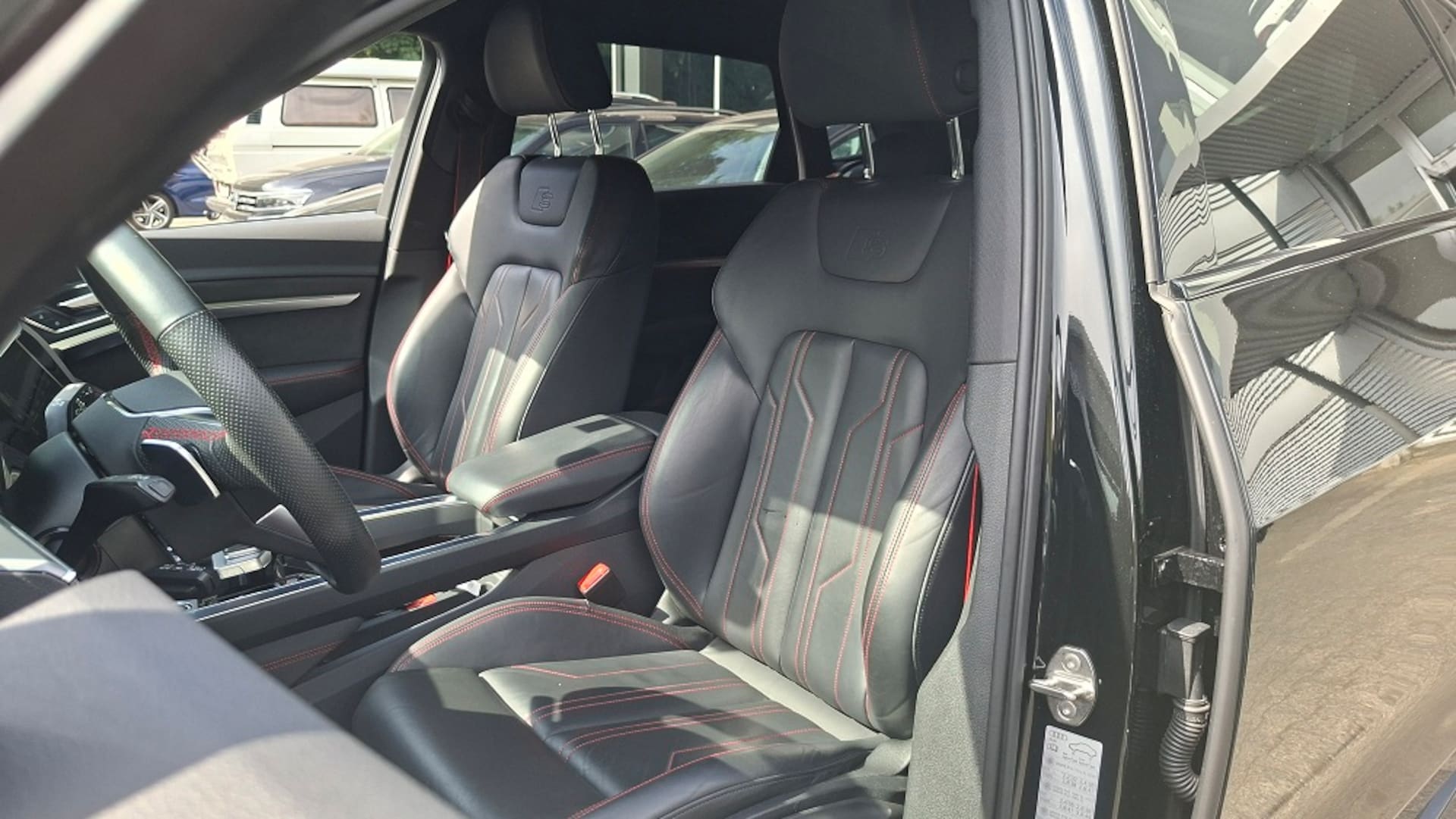 Audi Q8 e-tron S line