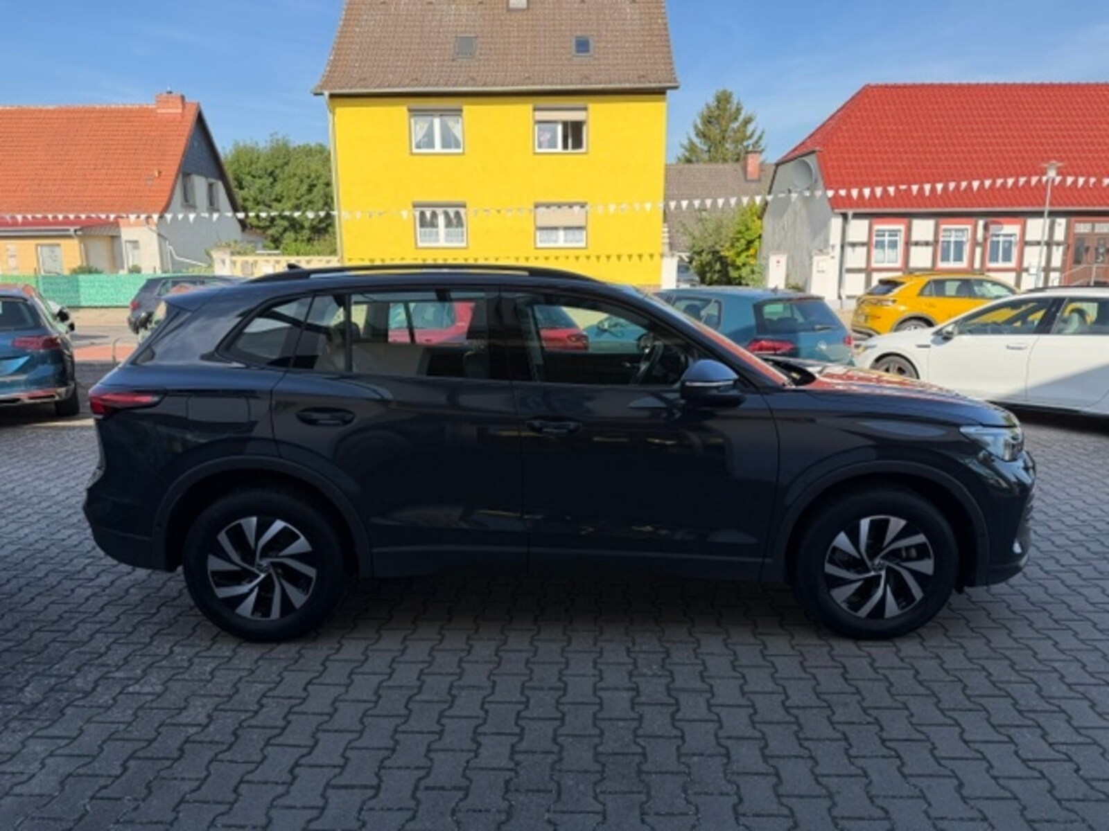 Volkswagen Tiguan – Bild 6