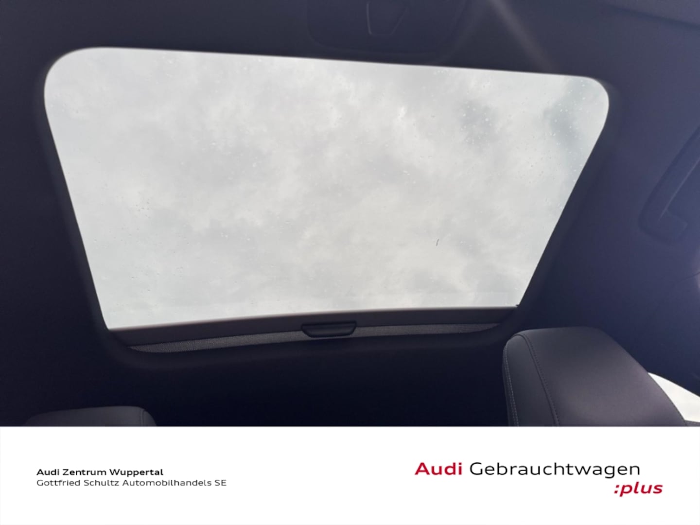 Bild über Audi S3 Sportback TFSI quattro S tronic - für weitere Informationen kontaktieren Sie den Audi Partner