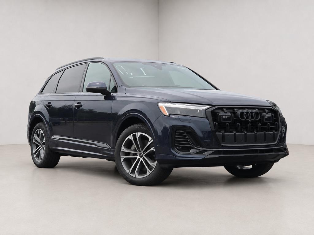 2026 Audi Q7 45 Premium Plus quattro Tiptronic's photo