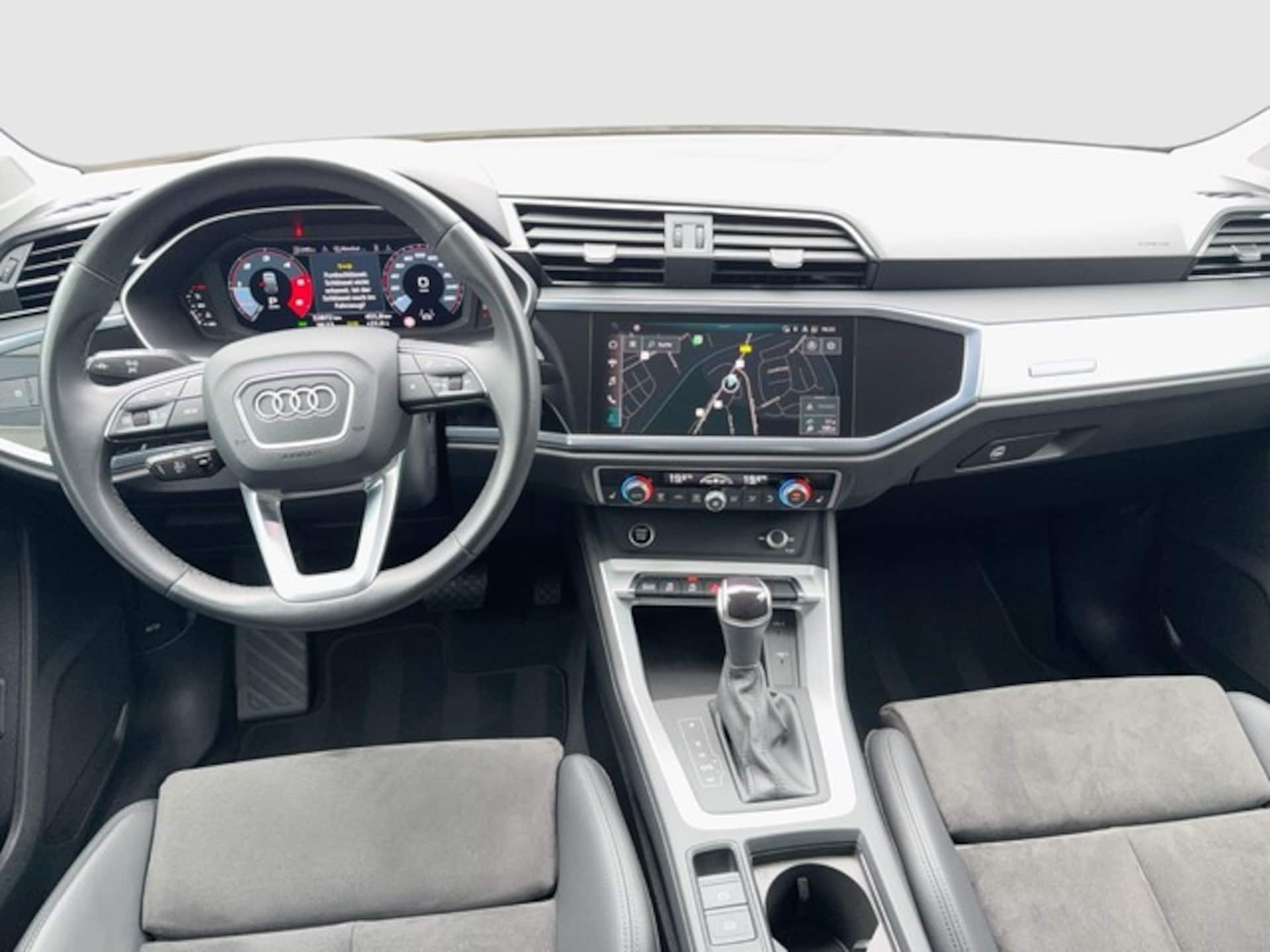 Audi Q3 Sportback S line