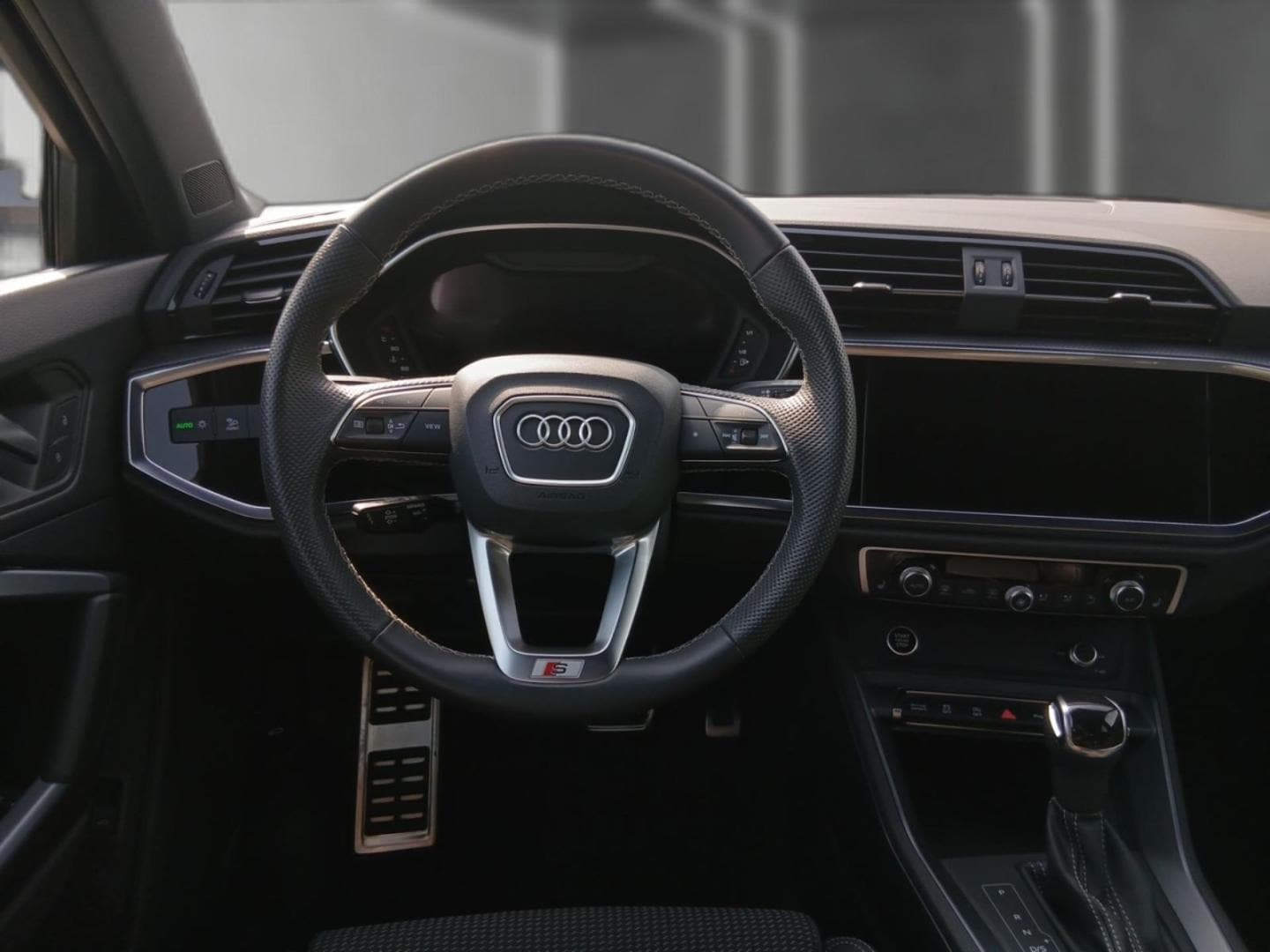 Bild über Audi Q3 Sportback S line 35 TFSI S tronic - für weitere Informationen kontaktieren Sie den Audi Partner