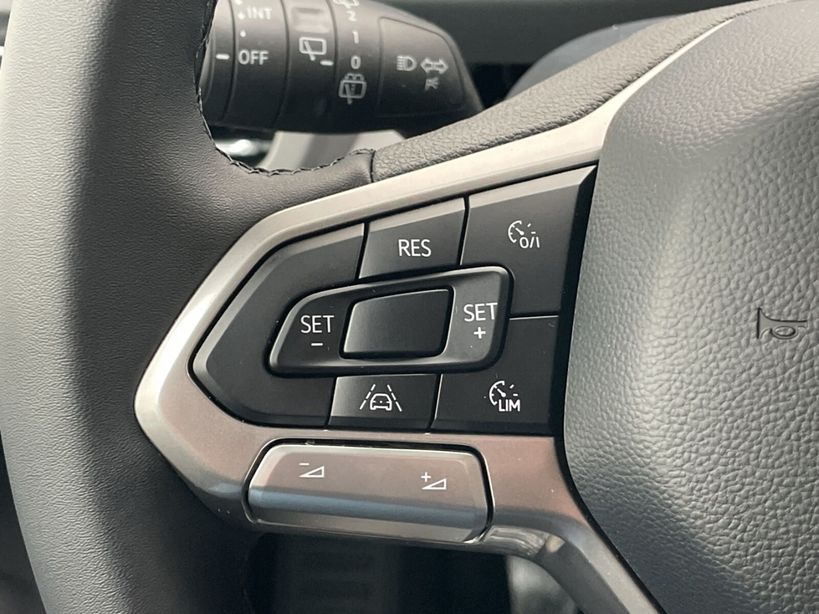 Volkswagen Caravelle – Bild 12