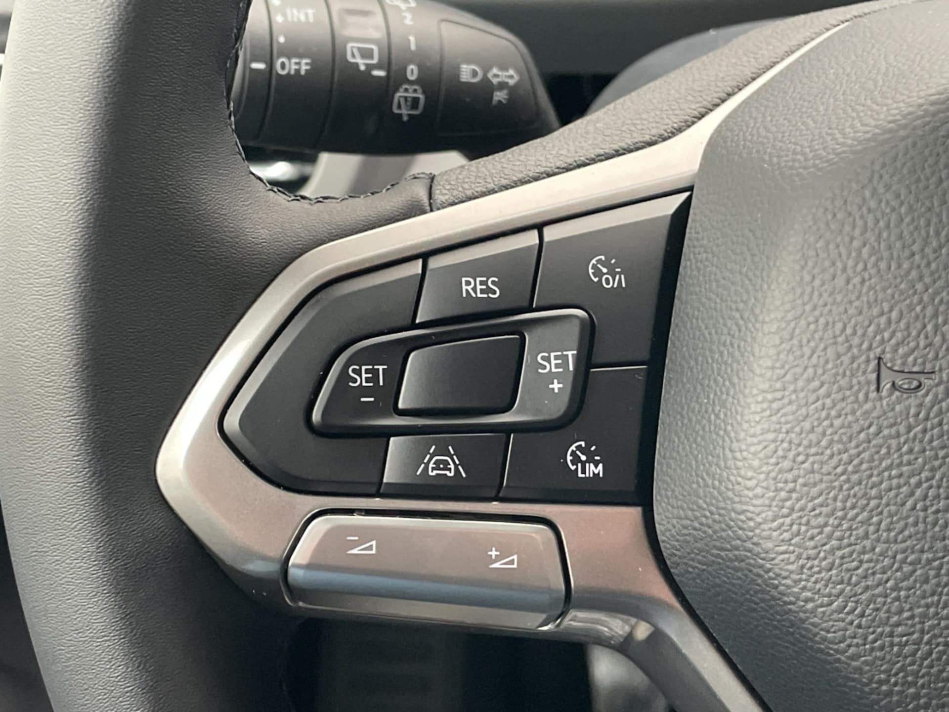 Volkswagen Caravelle Edition