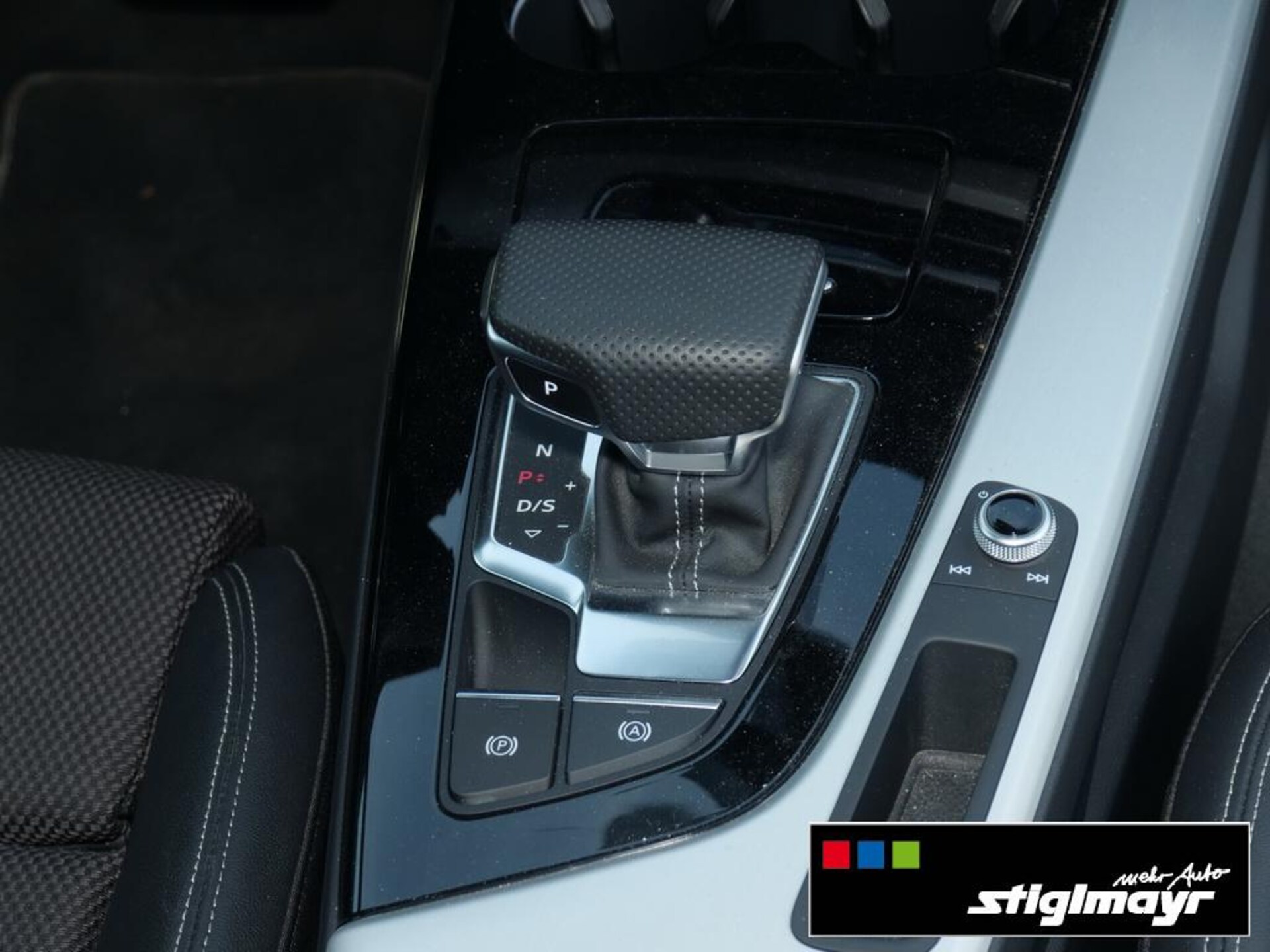 Audi A4 Avant S line