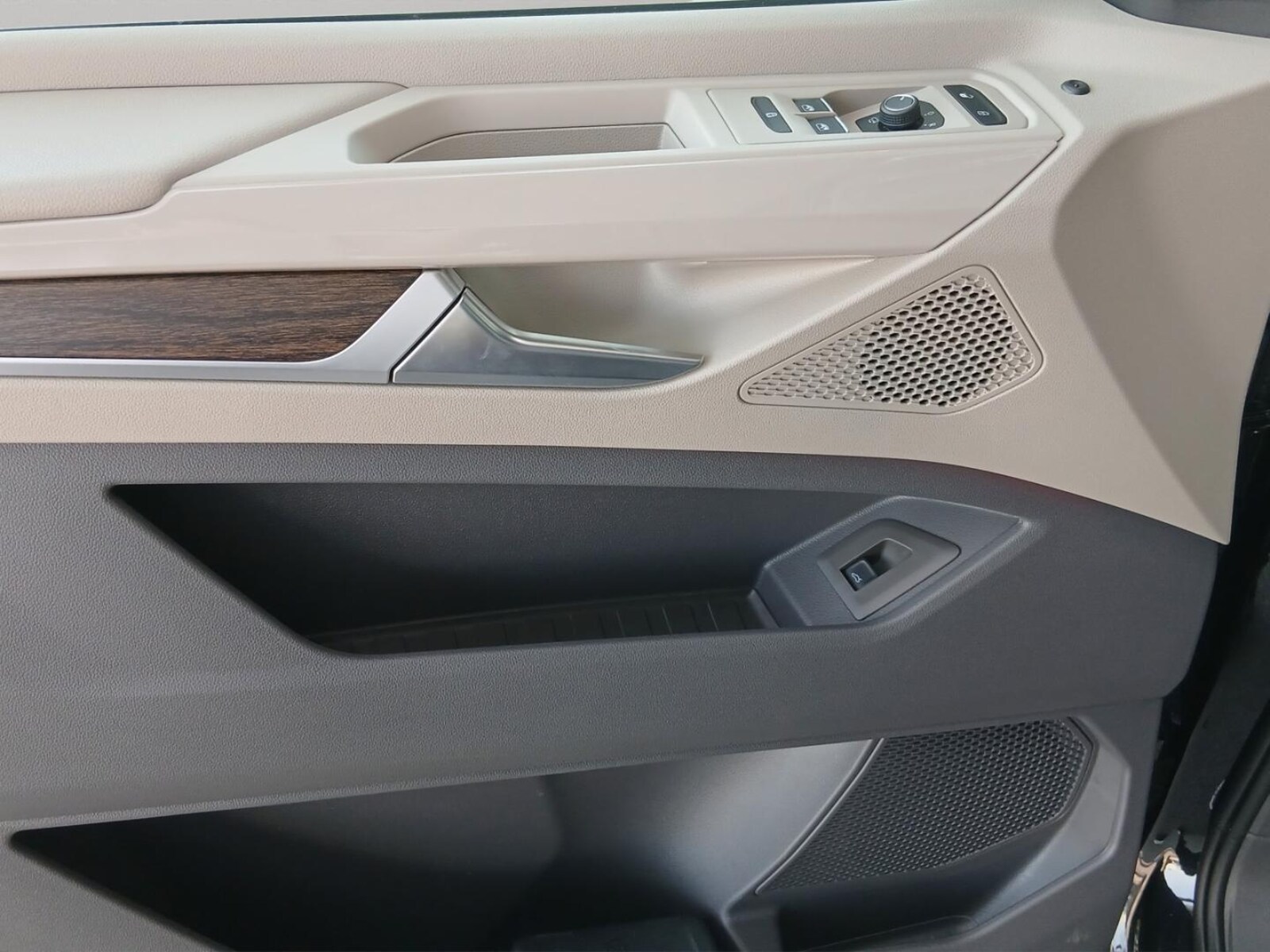 Volkswagen Multivan Langversion – Bild 12