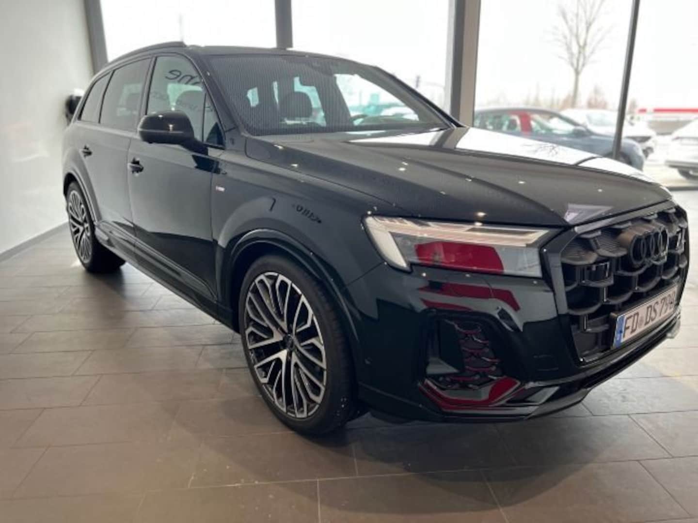 Bild über Audi Q7 SUV S line business TDI quattro 210 kW tiptronic - für weitere Informationen kontaktieren Sie den Audi Partner