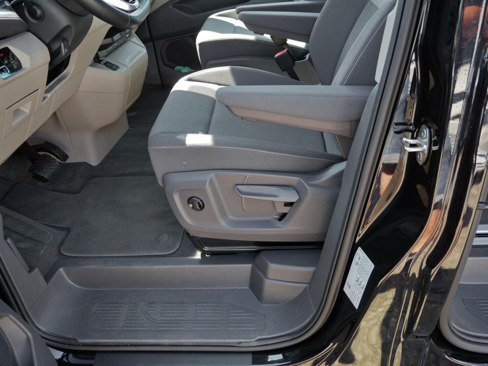 Volkswagen Multivan – Bild 22