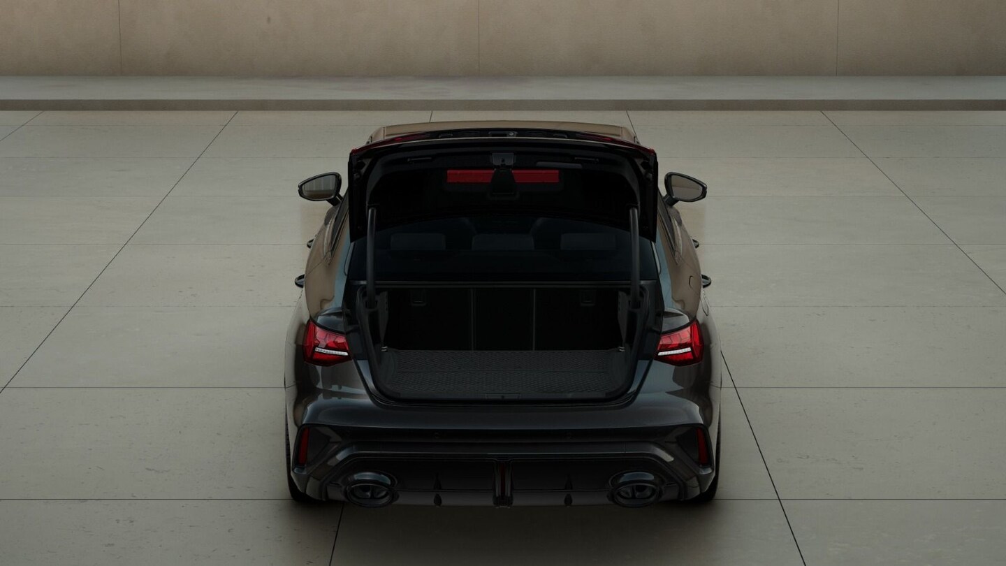 Bild über Audi RS 3 Limousine TFSI quattro 294 kW S tronic - für weitere Informationen kontaktieren Sie den Audi Partner