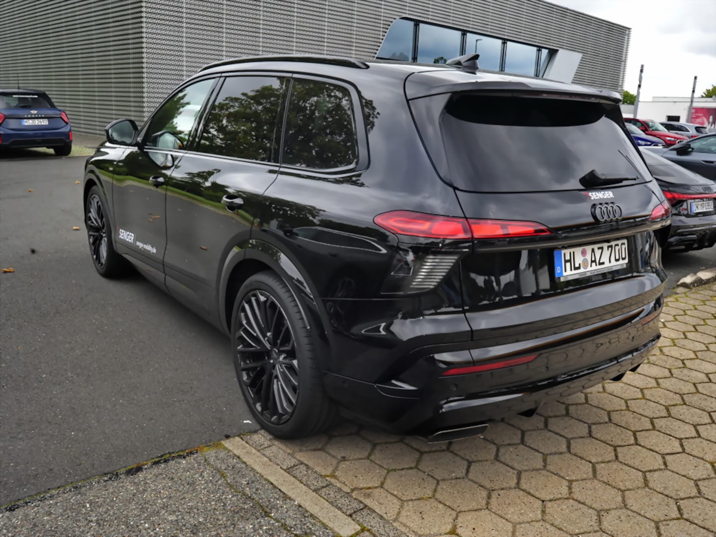 Bild über Audi Q7 SUV TDI quattro 220 kW tiptronic - für weitere Informationen kontaktieren Sie den Audi Partner