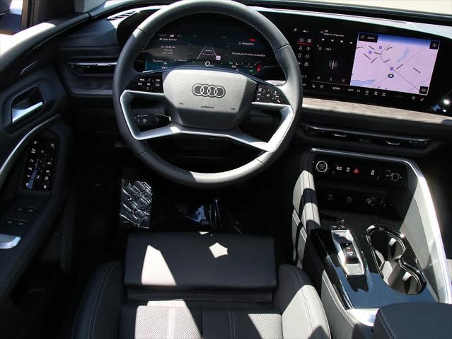 2025 AUDI Q5 - Image 16