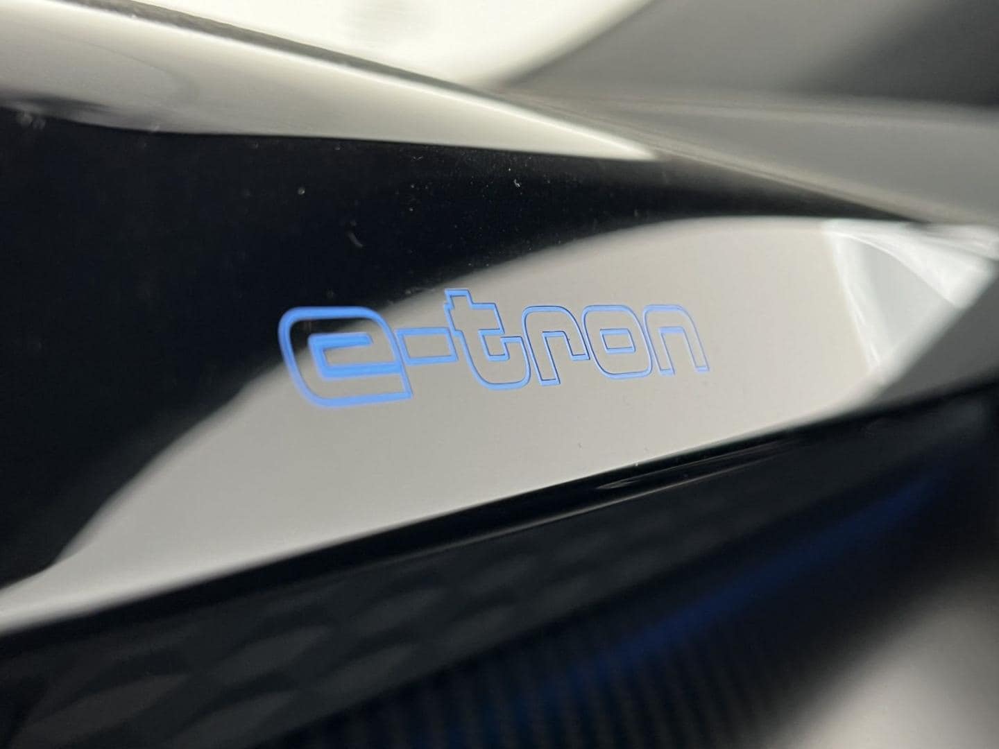 Bild über Audi e-tron GT e-tron quattro - für weitere Informationen kontaktieren Sie den Audi Partner