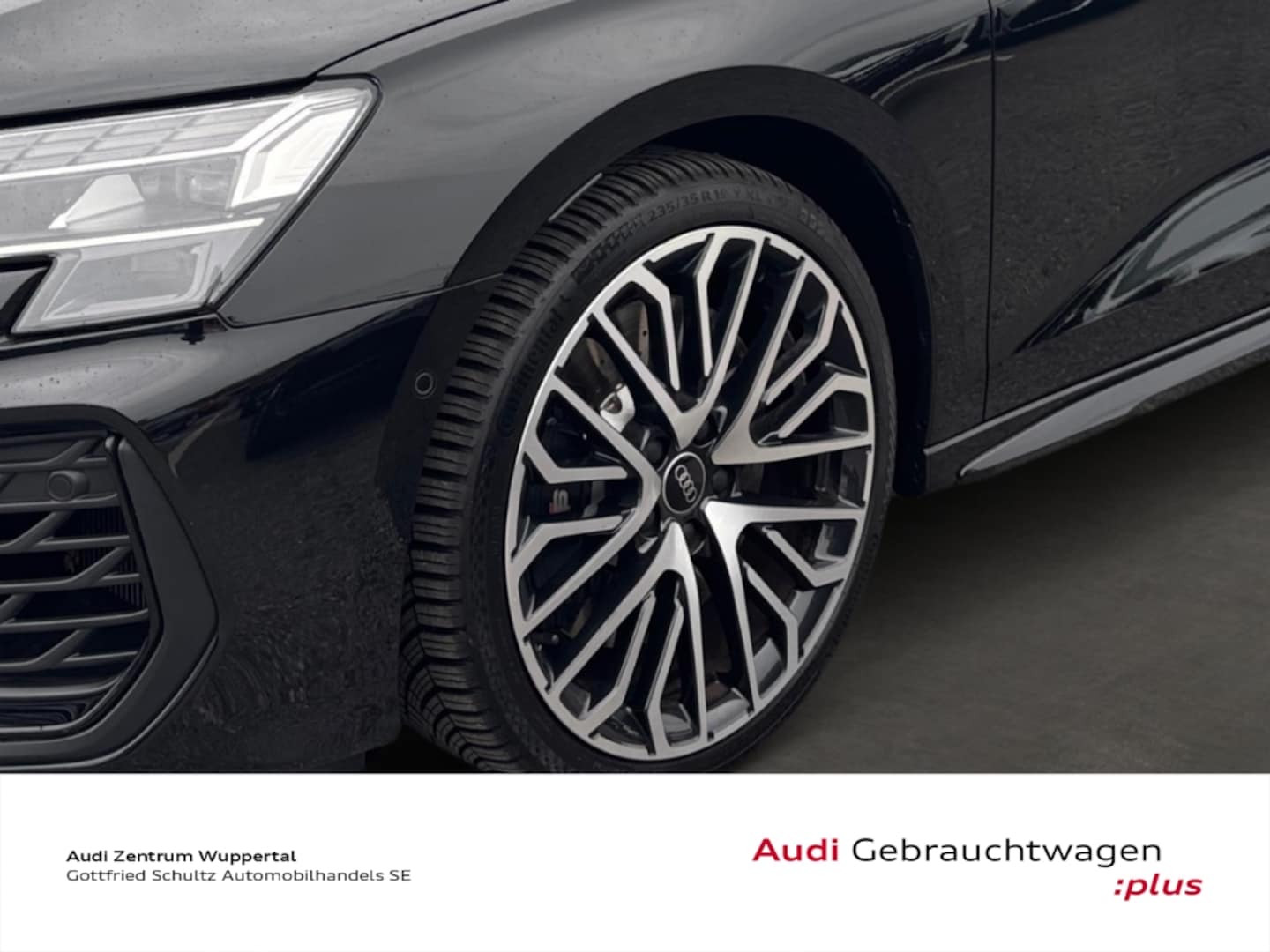 Bild über Audi S3 Sportback TFSI quattro S tronic - für weitere Informationen kontaktieren Sie den Audi Partner