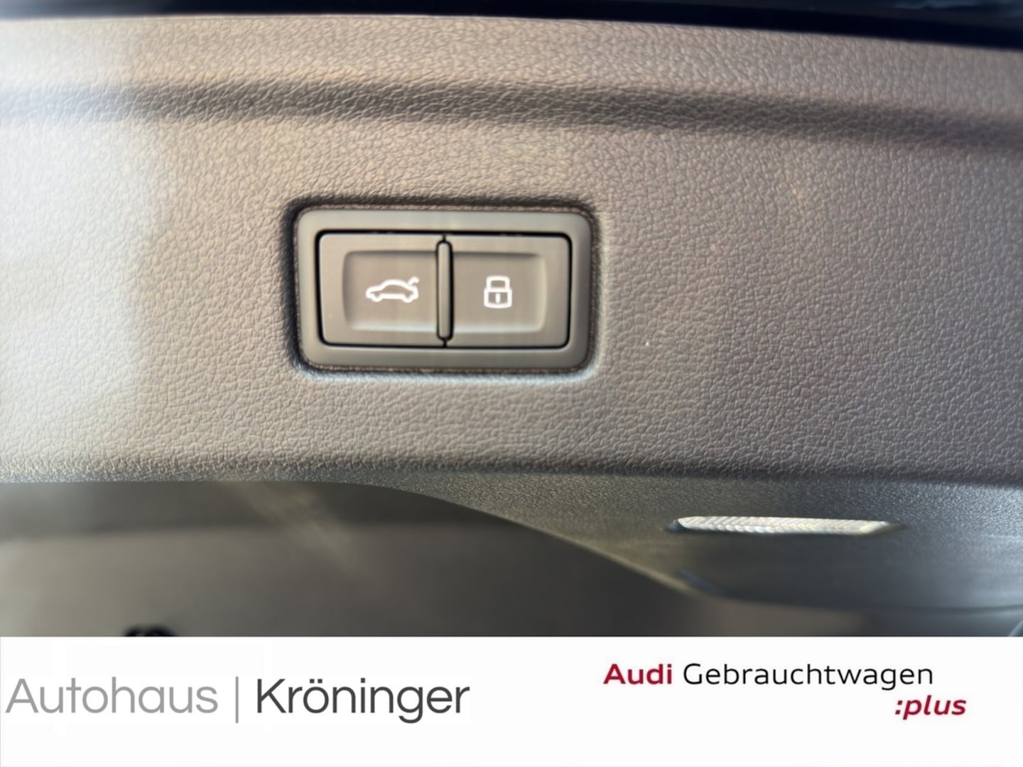 Bild über Audi RS 5 Sportback TFSI quattro tiptronic - für weitere Informationen kontaktieren Sie den Audi Partner