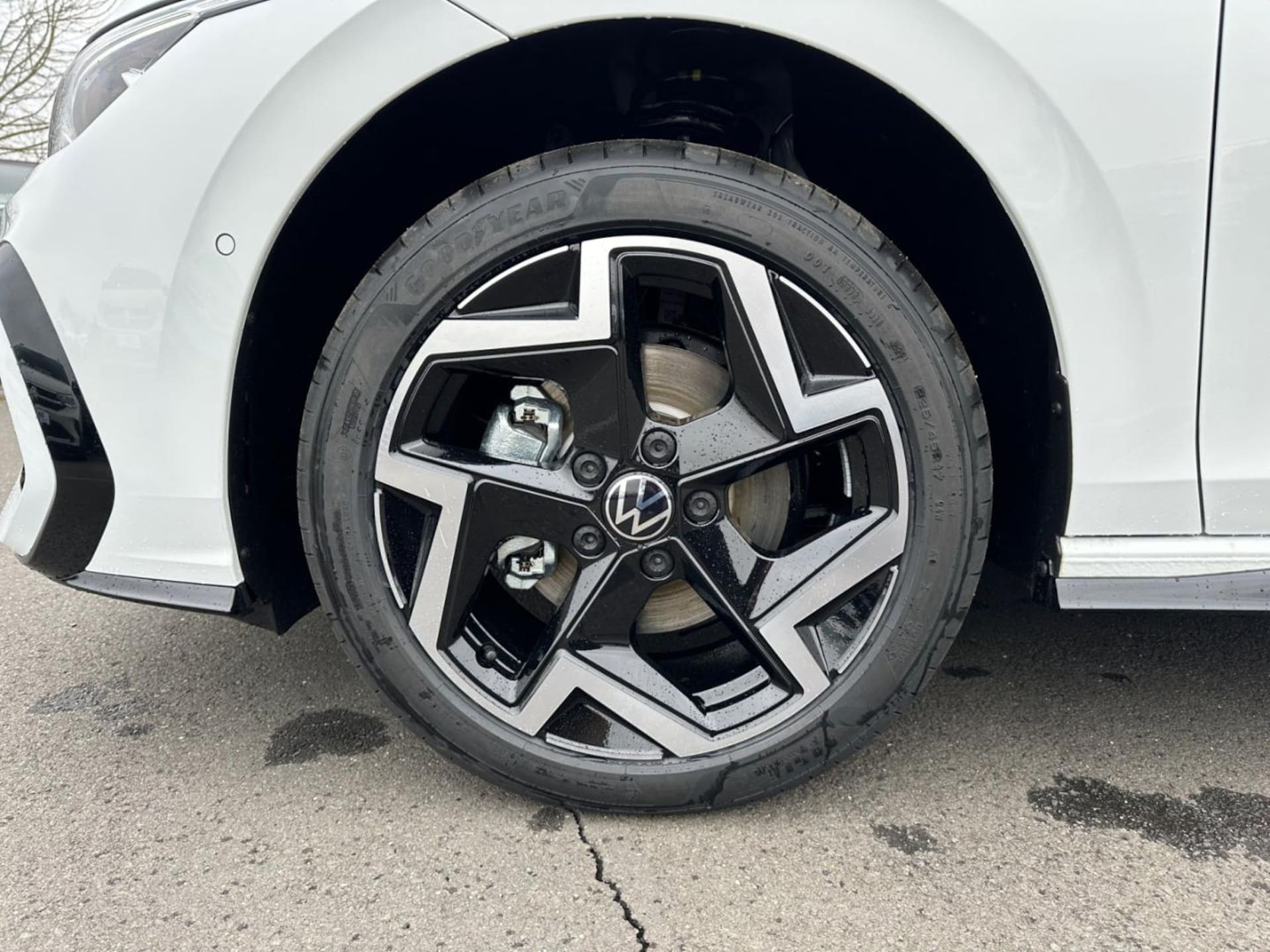 Volkswagen Golf R-Line