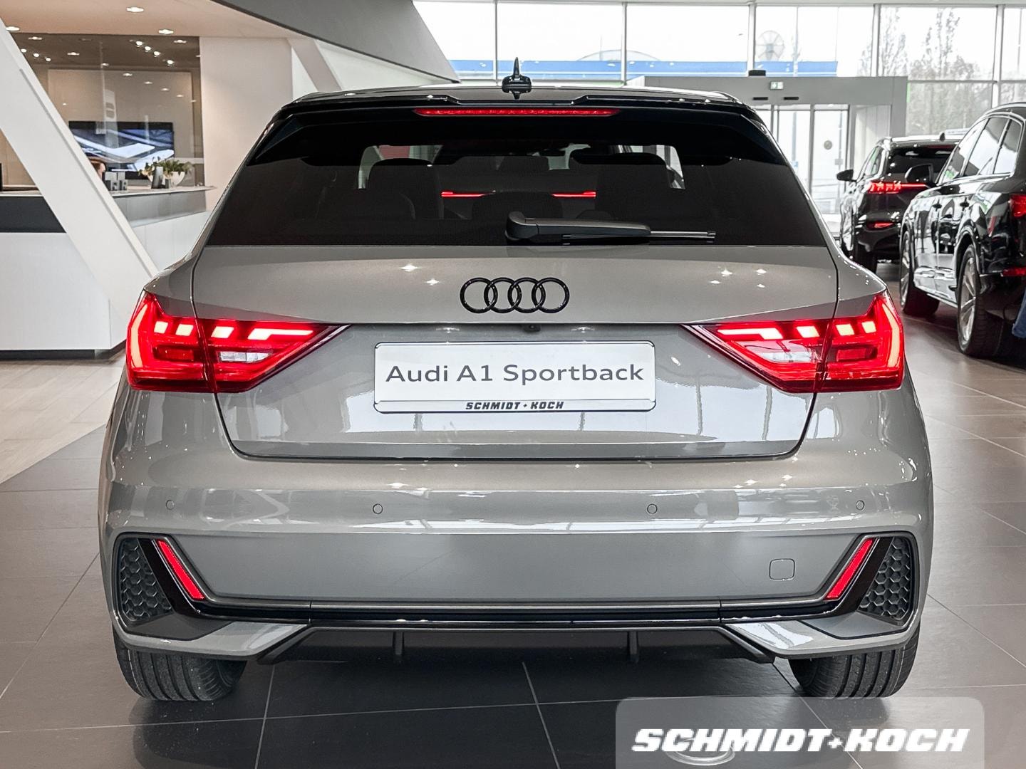 Bild über Audi A1 Sportback S line 30 TFSI S tronic - für weitere Informationen kontaktieren Sie den Audi Partner