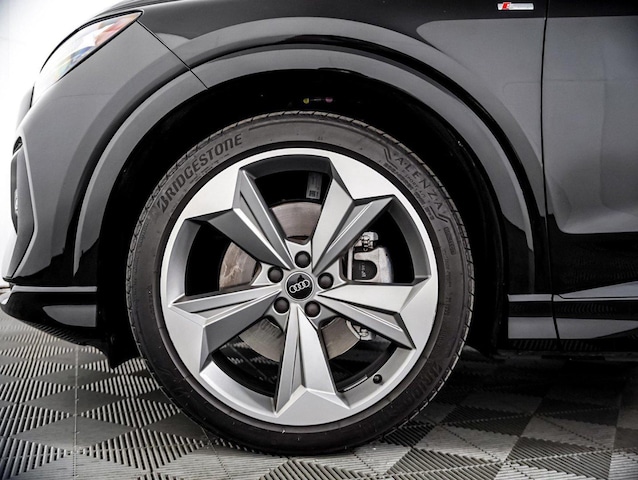 2025 Audi Q4 e-tron