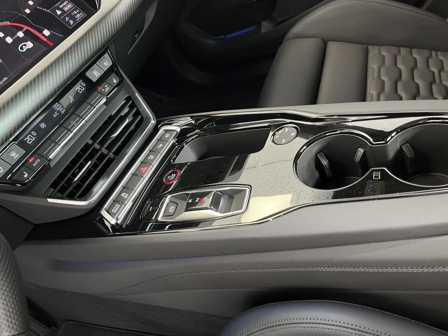 Bild über Audi e-tron GT e-tron quattro - für weitere Informationen kontaktieren Sie den Audi Partner