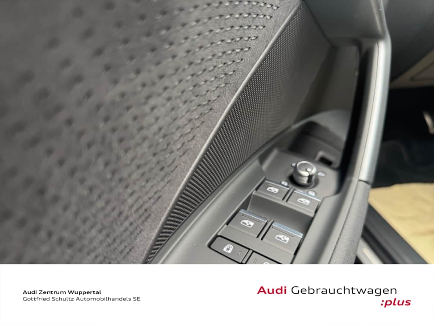 Bild über Audi S3 Sportback TFSI quattro S tronic - für weitere Informationen kontaktieren Sie den Audi Partner