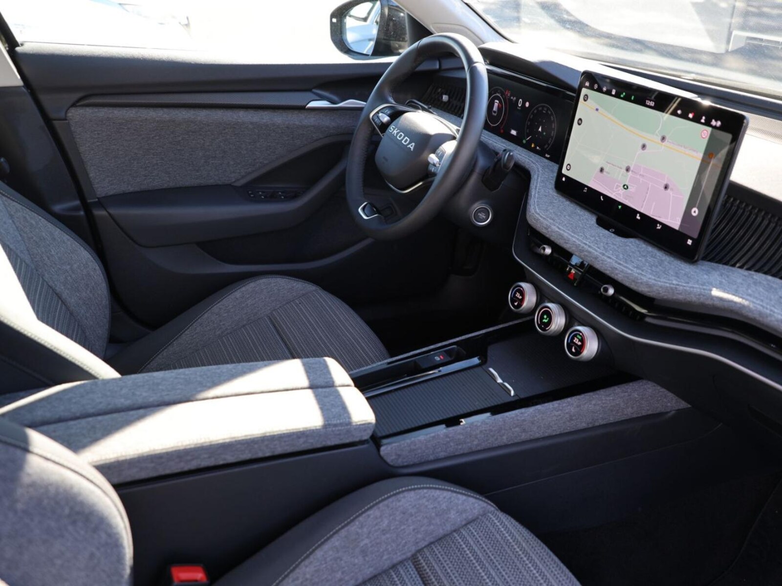 Škoda Superb Combi – Bild 22