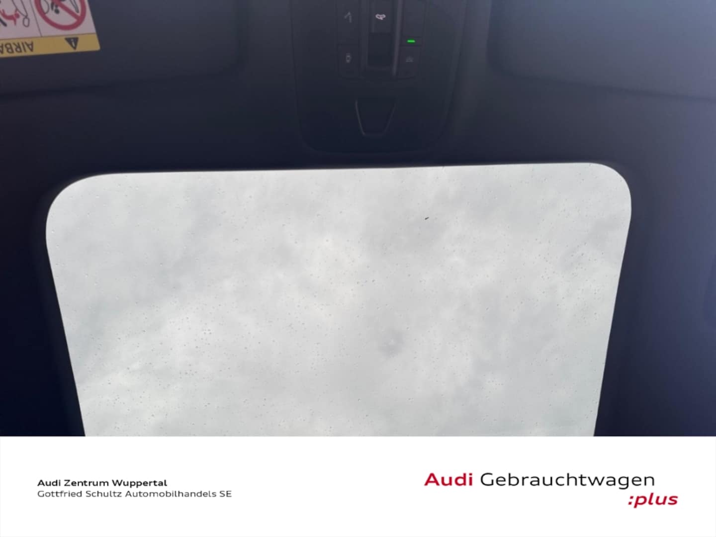 Bild über Audi S3 Sportback TFSI quattro S tronic - für weitere Informationen kontaktieren Sie den Audi Partner