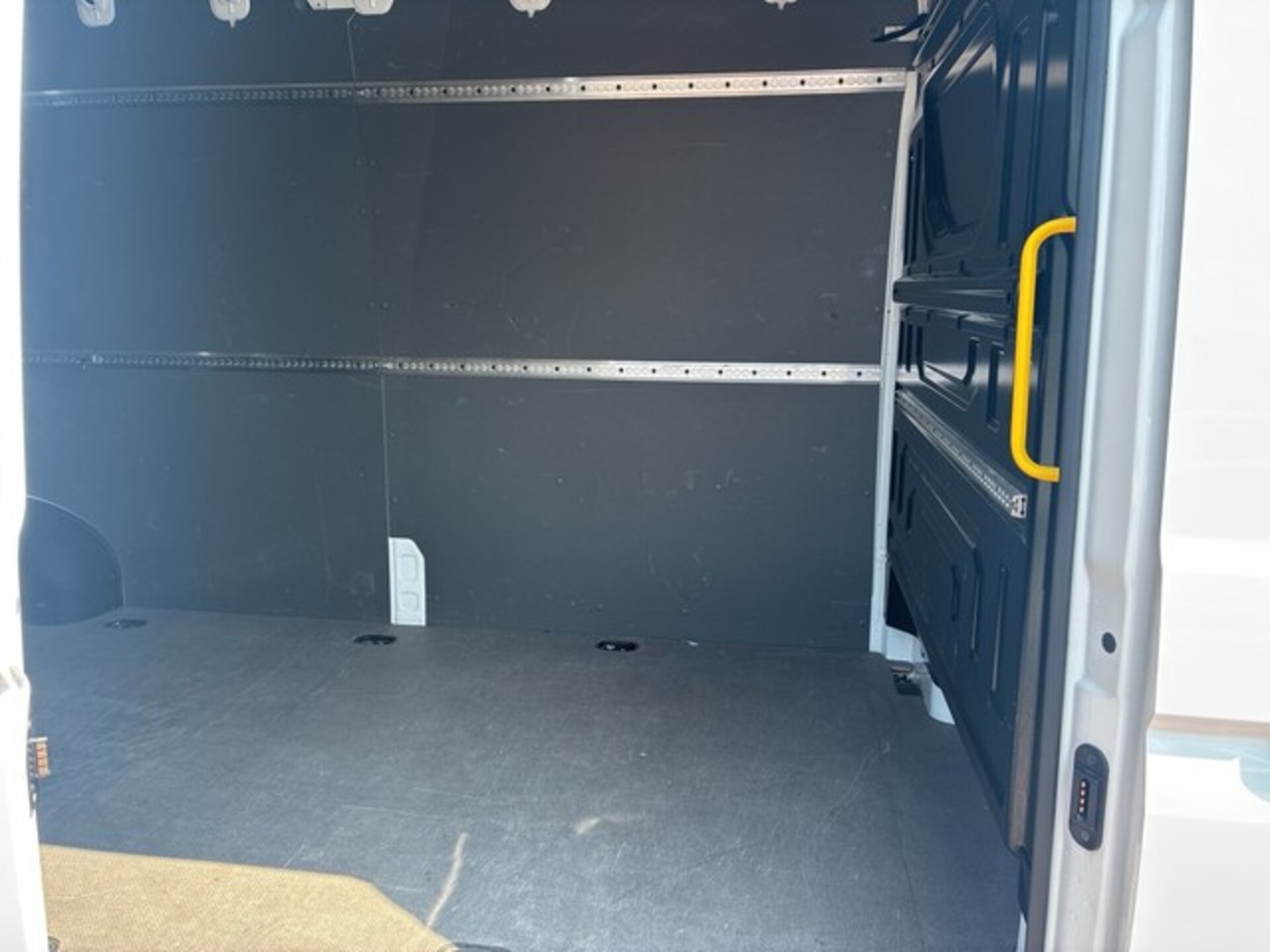 Volkswagen Crafter Kasten langer Radstand