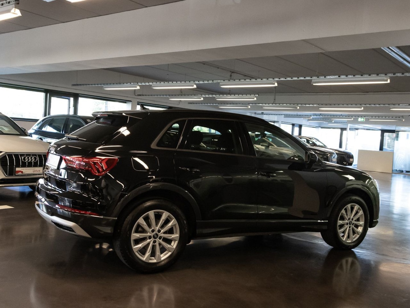 Bild über Audi Q3 TFSI 110 kW S tronic - für weitere Informationen kontaktieren Sie den Audi Partner
