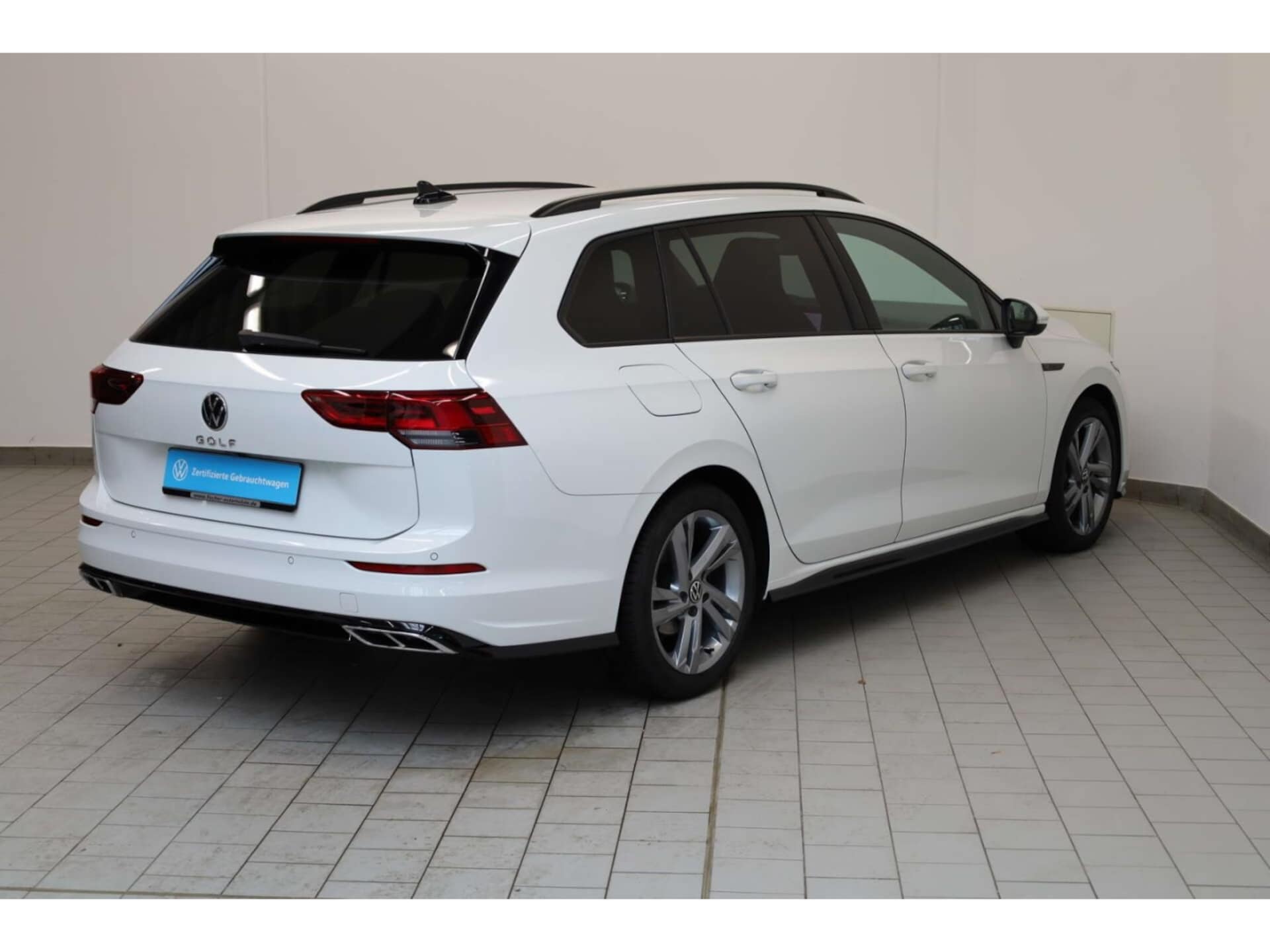 Volkswagen Golf Variant R-Line