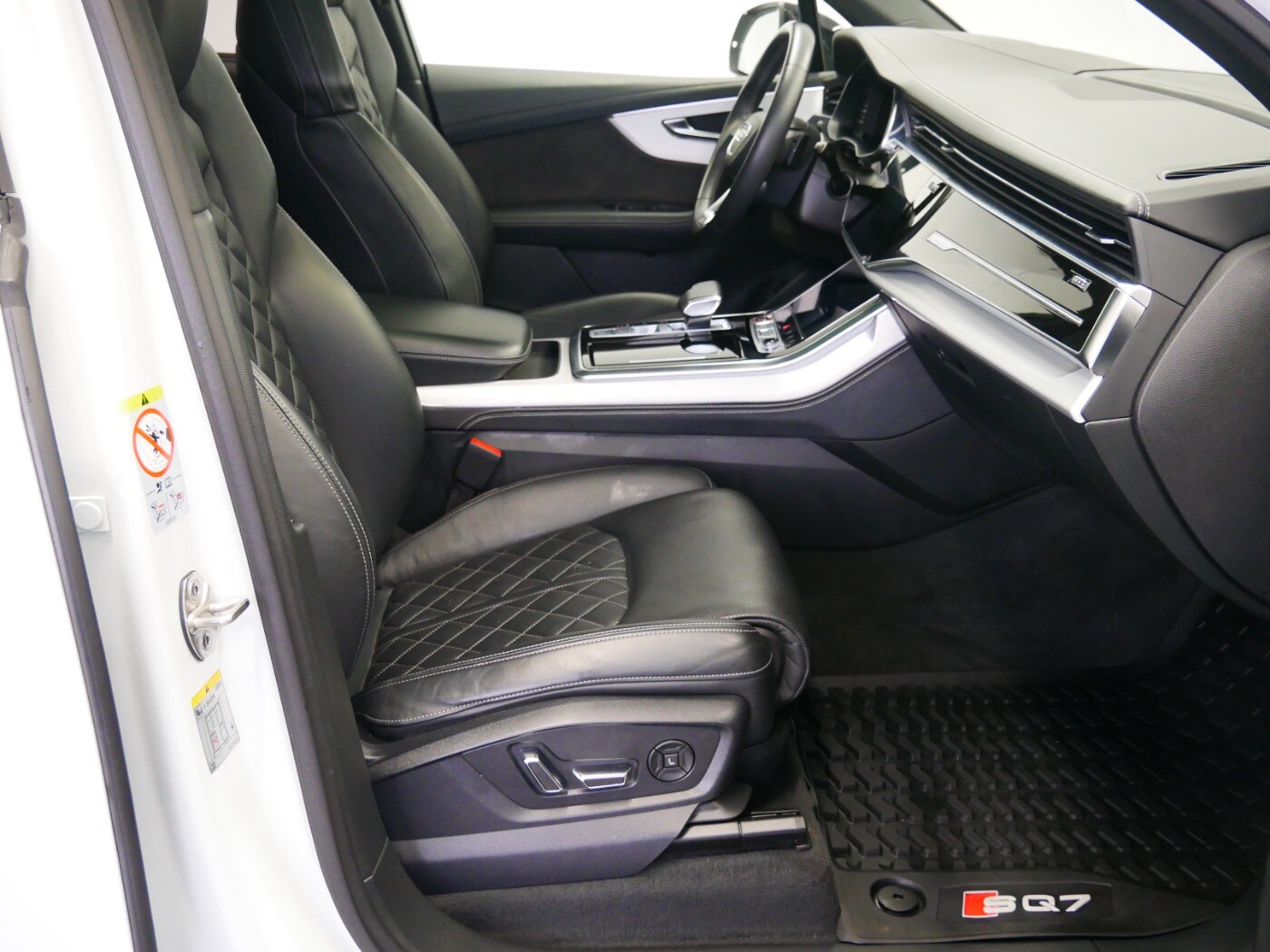 Image about Audi SQ7 TFSI quattro tiptronic