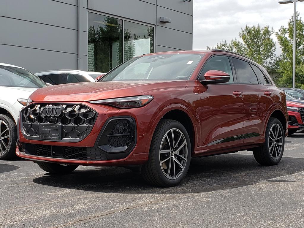 2026 Audi Q5 Premium Plus quattro's photo