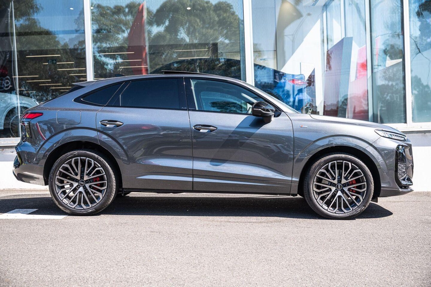 Image about Audi Q3 Sportback TFSI quattro 195 kW