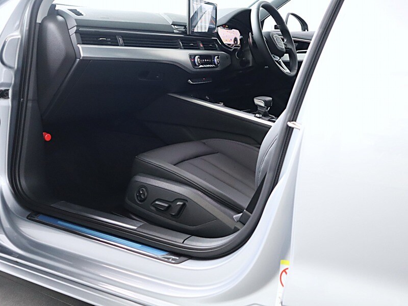 Image about Audi A4 Sedan 35 TFSI advanced