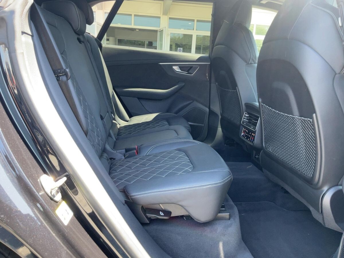 Image about Audi SQ8 TDI quattro tiptronic