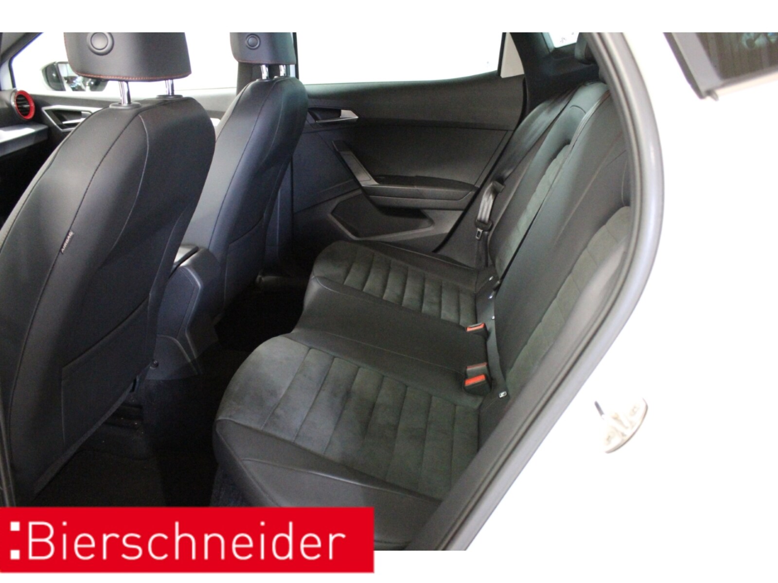 SEAT Arona – Bild 11