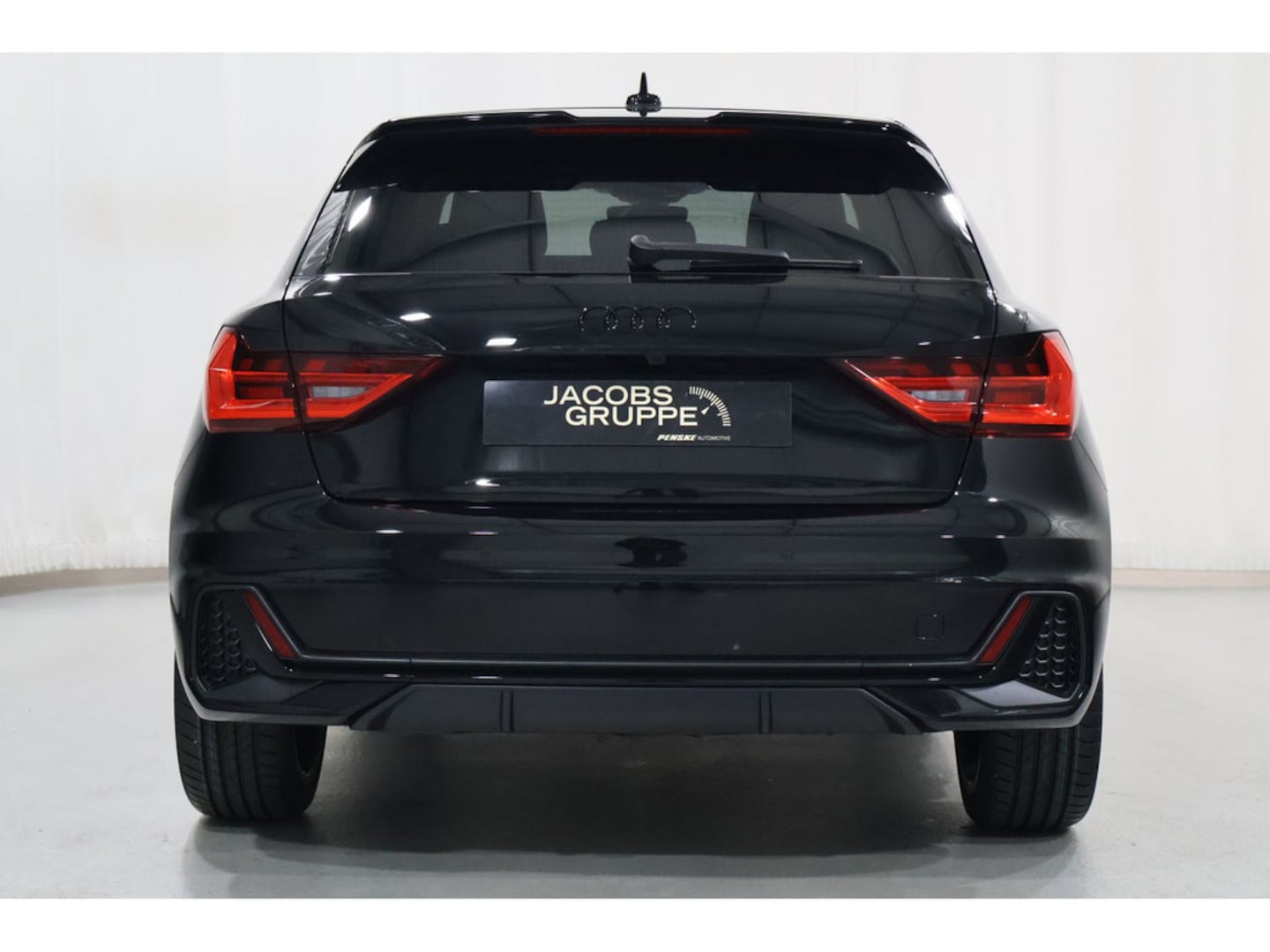 Bild über Audi A1 Sportback S line 35 TFSI S tronic - für weitere Informationen kontaktieren Sie den Audi Partner