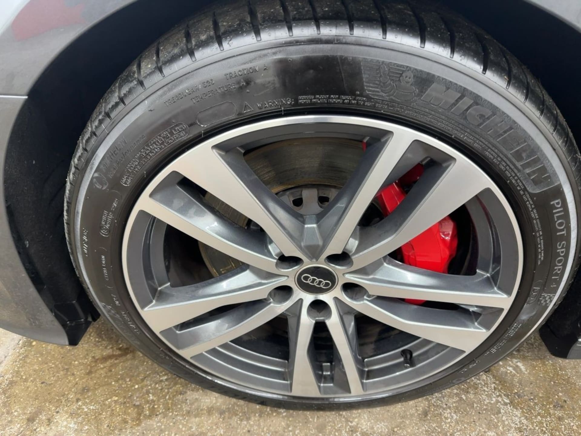 Audi A6 Avant TFSI e Design