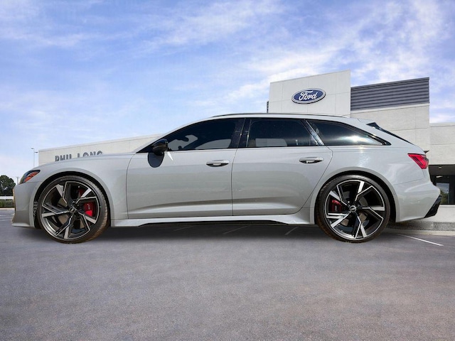 2022 Audi RS6 Avant