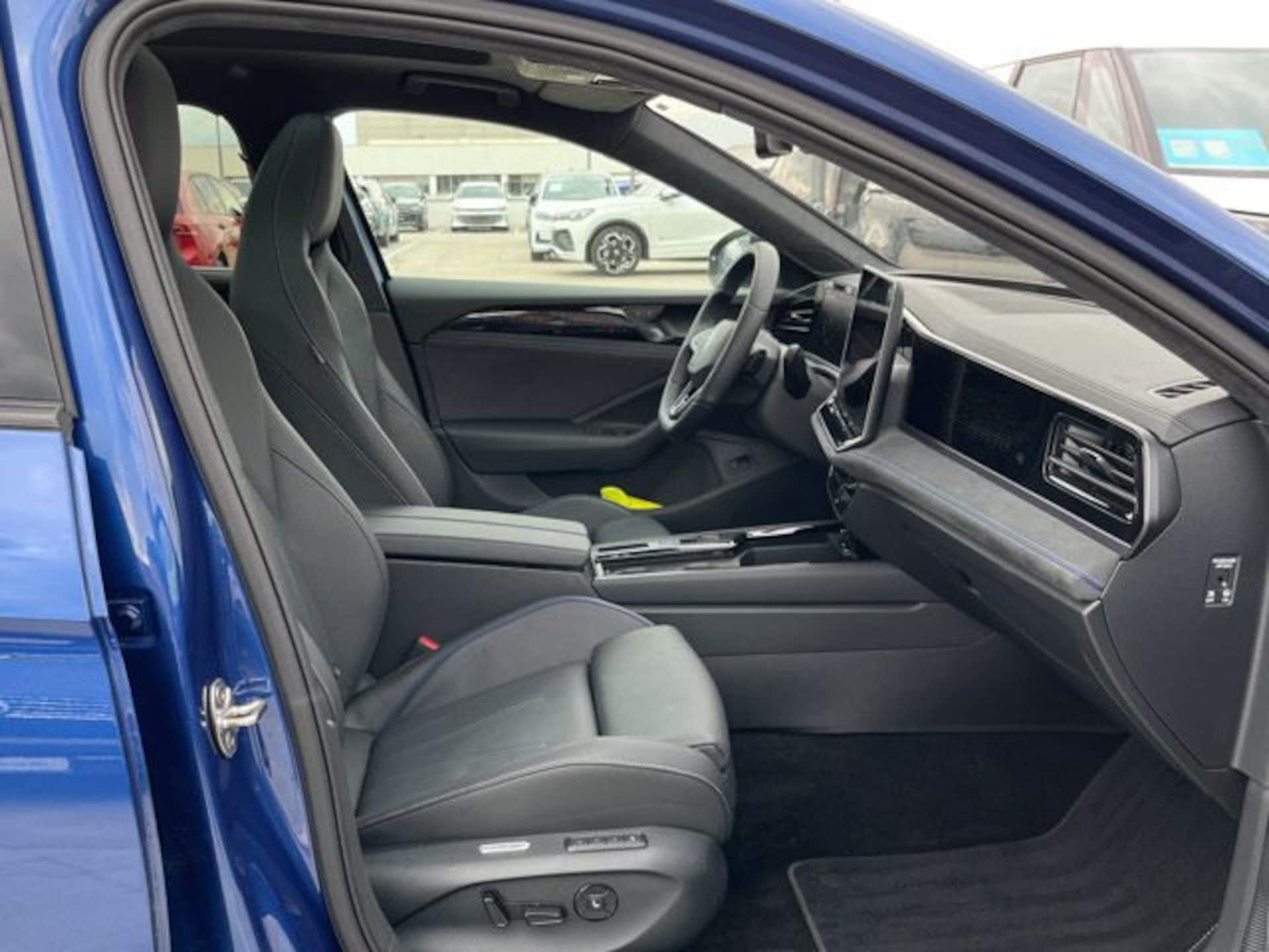 Volkswagen Passat R-Line