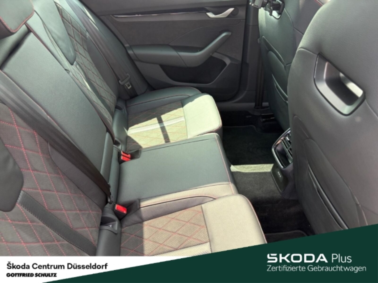 Škoda Octavia Combi – Bild 7