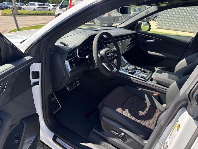 2026 Audi RS Q8 SUV performance