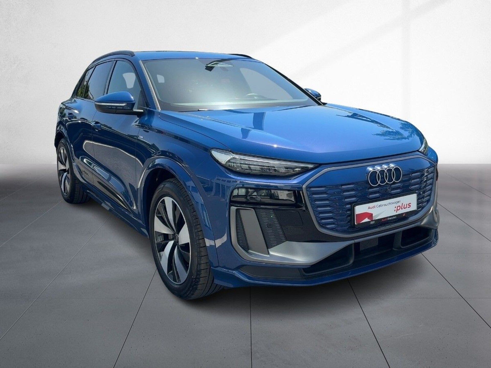 Audi Q6 SUV e-tron