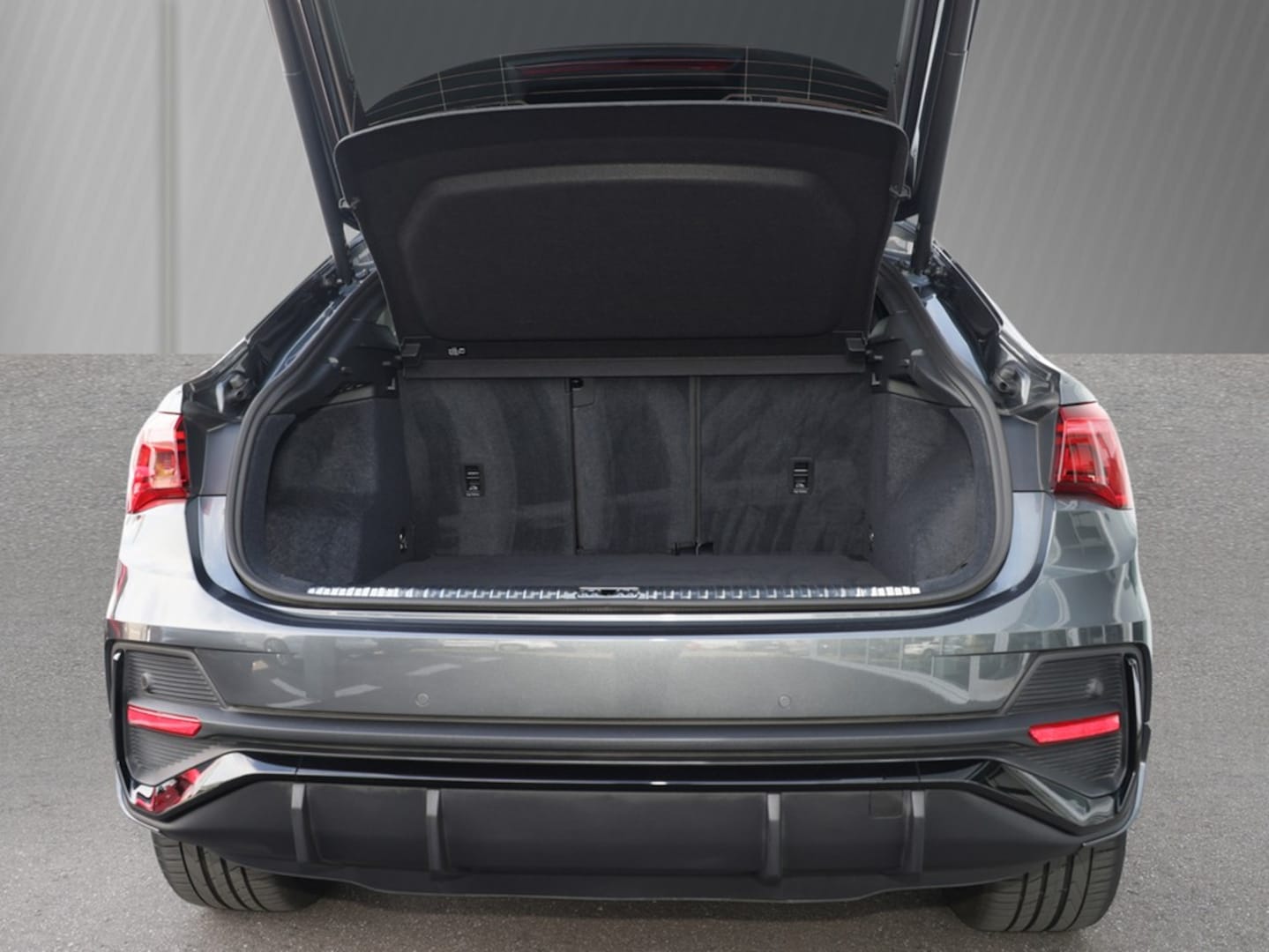 Bild über Audi Q3 Sportback S line 40 TFSI quattro S tronic - für weitere Informationen kontaktieren Sie den Audi Partner