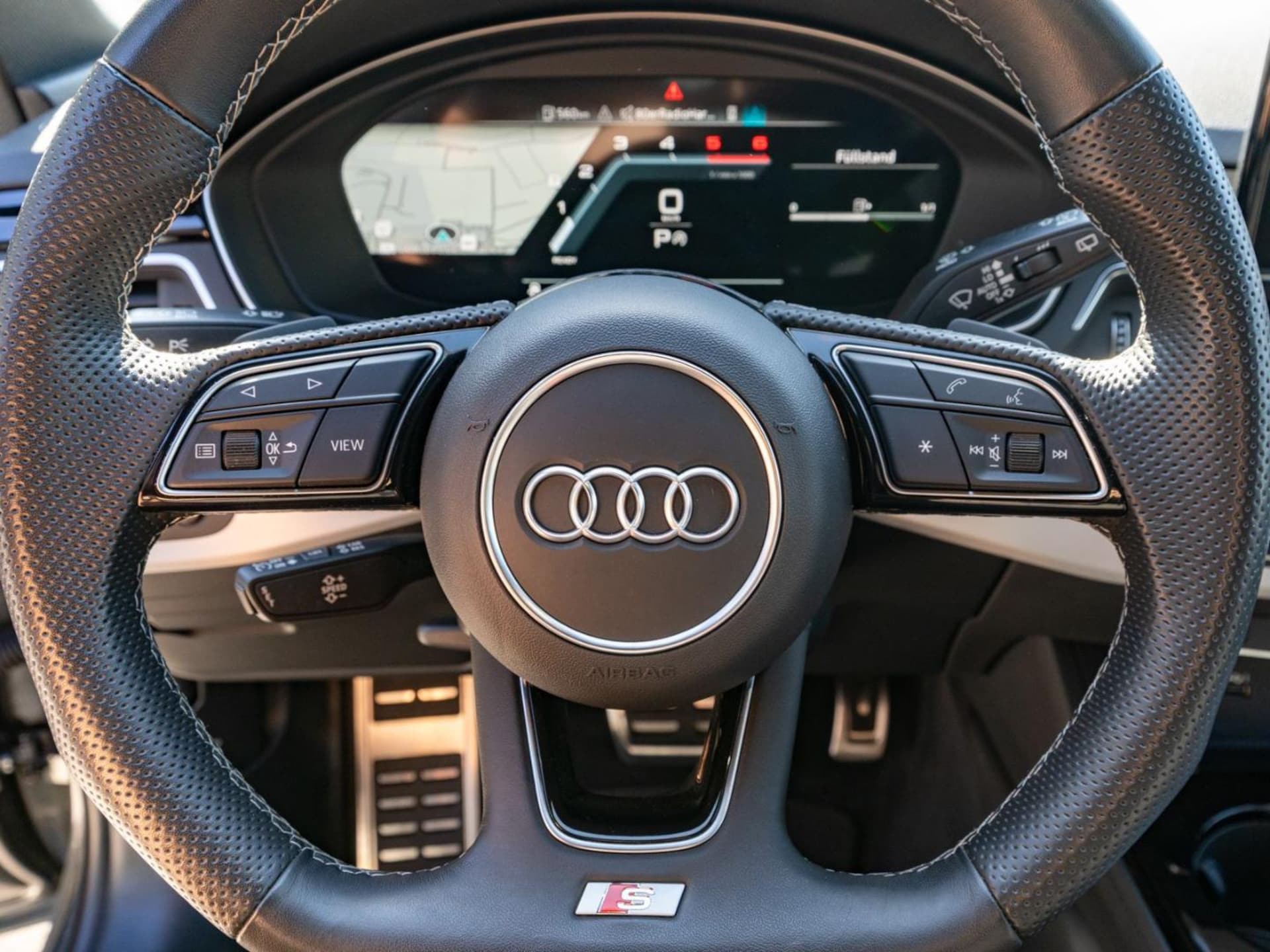 Audi A4 Avant S line