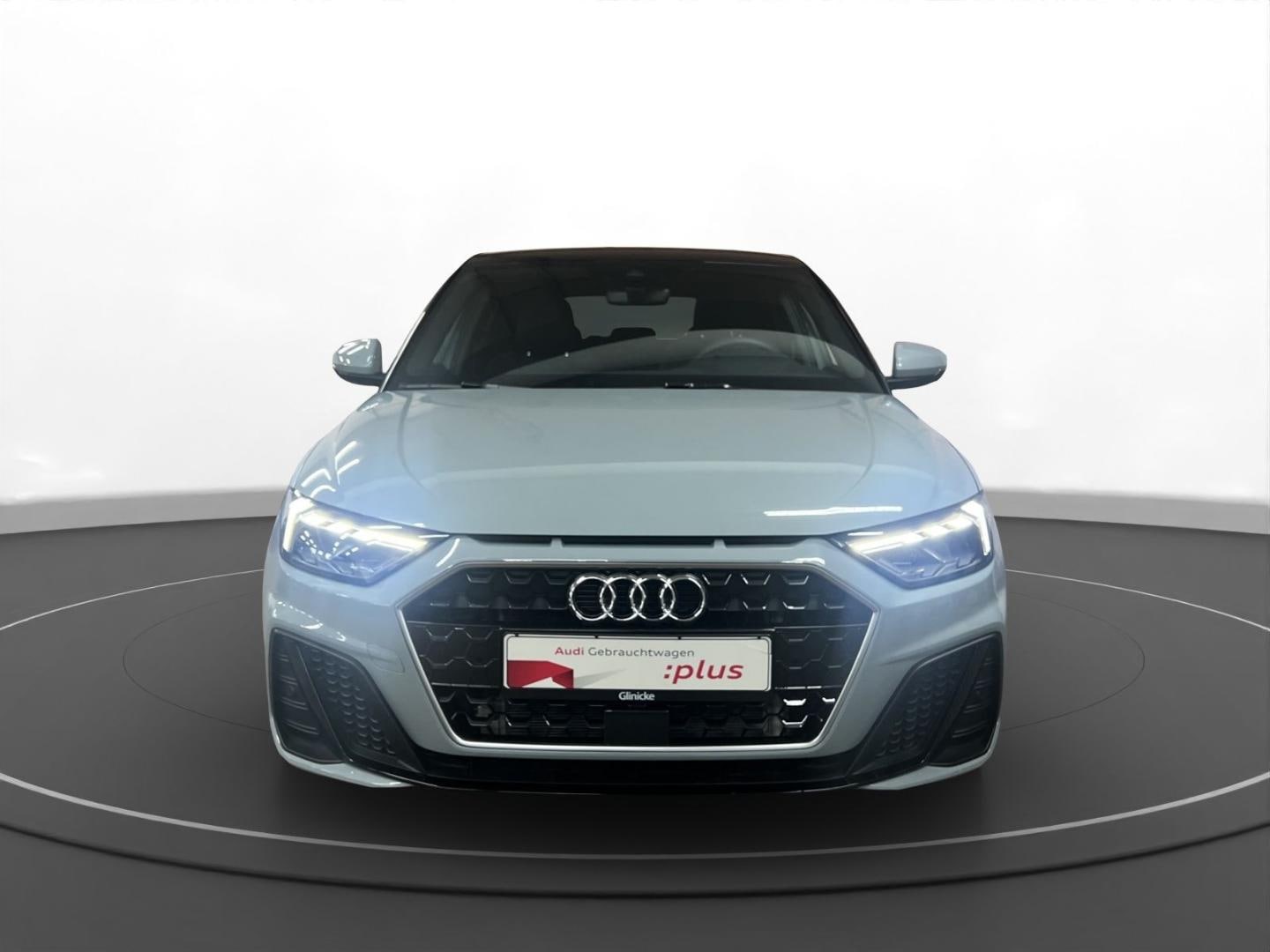 Bild über Audi A1 Sportback S line 35 TFSI S tronic - für weitere Informationen kontaktieren Sie den Audi Partner
