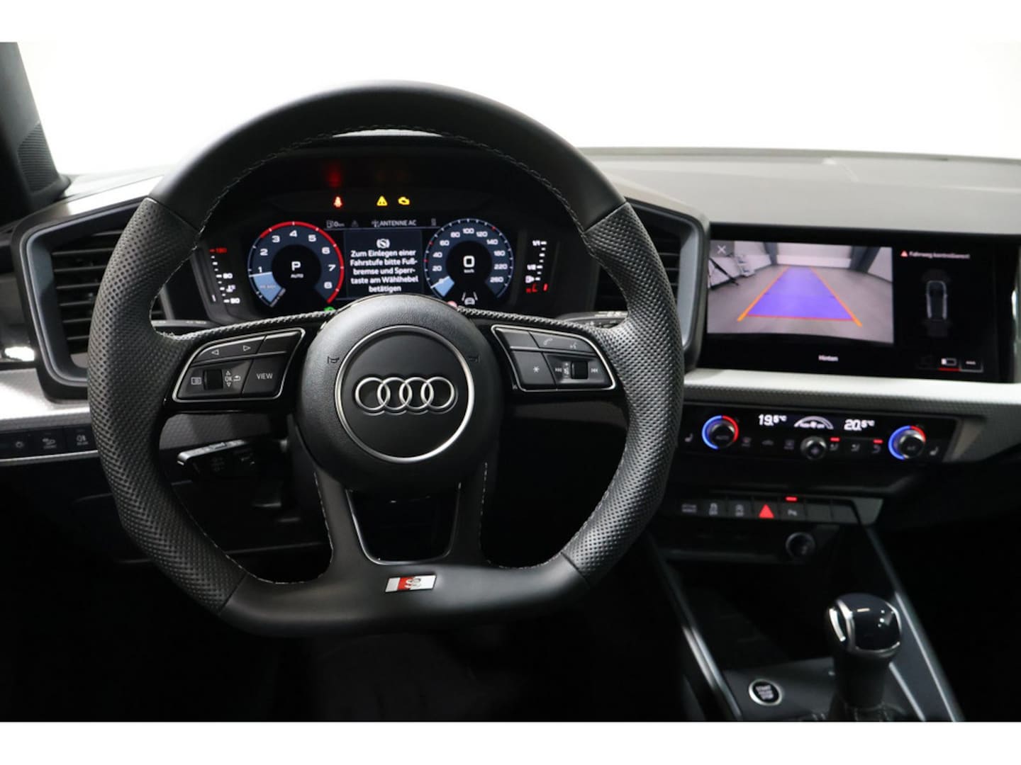 Bild über Audi A1 Sportback S line 35 TFSI S tronic - für weitere Informationen kontaktieren Sie den Audi Partner