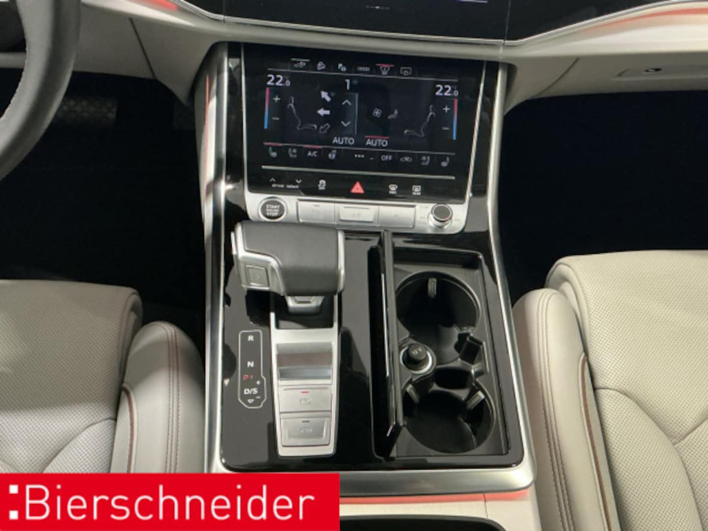 Bild über Audi Q7 SUV TFSI e 55 TFSI e quattro tiptronic - für weitere Informationen kontaktieren Sie den Audi Partner