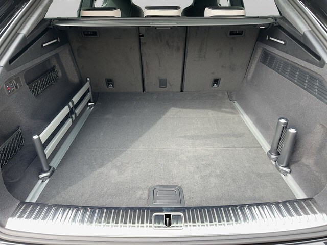 Image about Audi RS Q8 SUV RS Q8 SUV 441(600) kW(PS) tiptronic