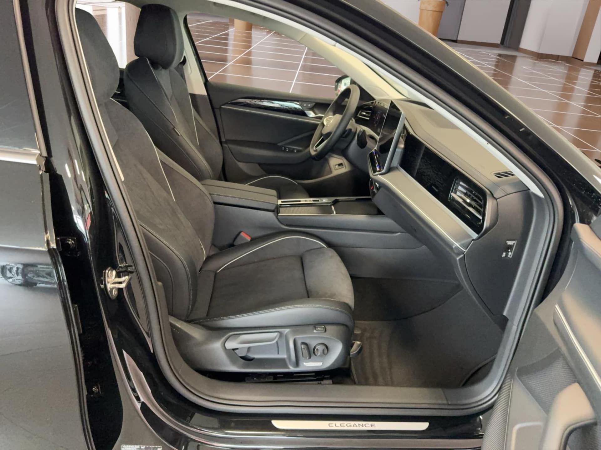 Volkswagen Passat Elegance