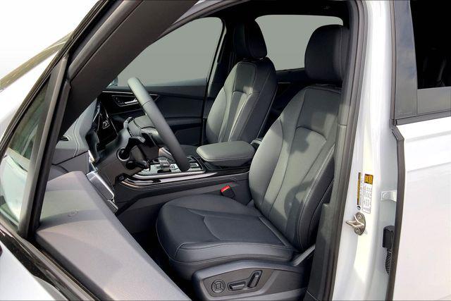 2025 Audi Q7 Premium Plus - Photo 8
