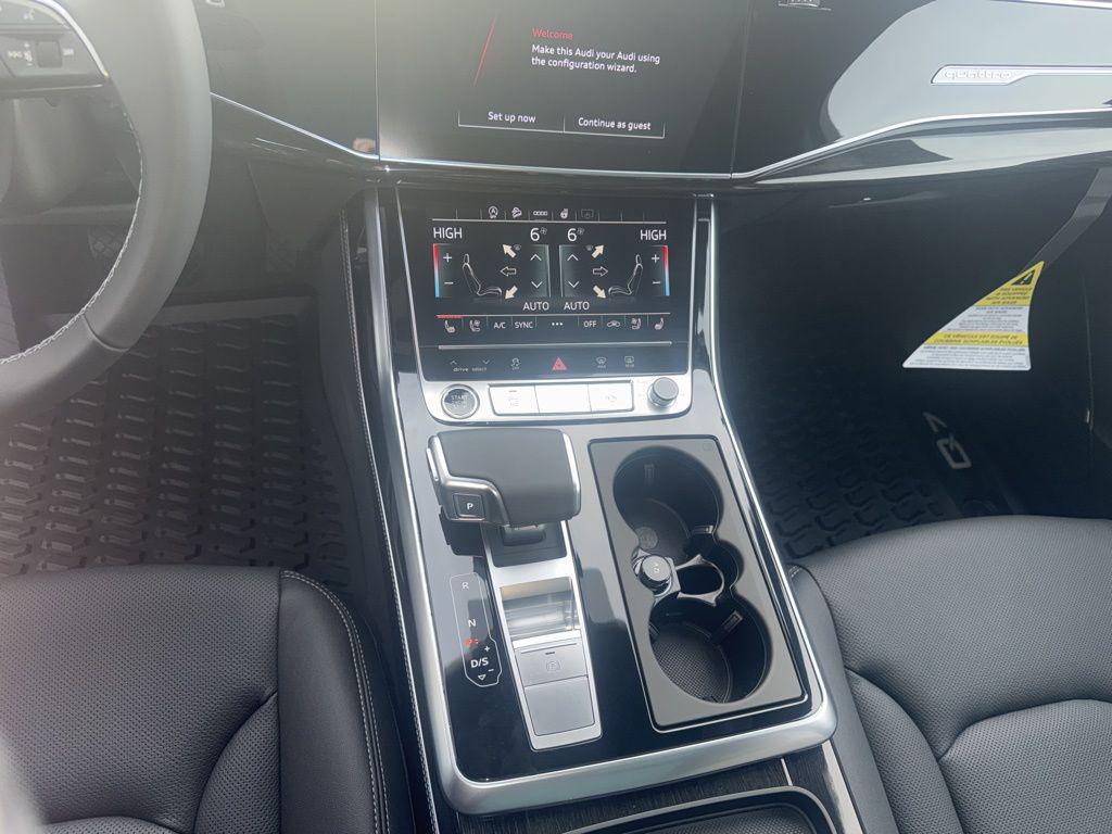 2026 Audi Q7 Premium Plus - Photo 14